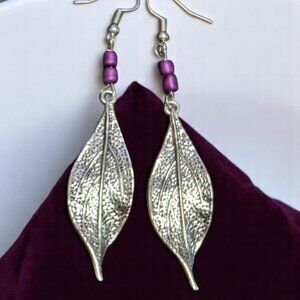 Silver-Plated Twisted Leaves Earrings – Nature-Inspired Beauty